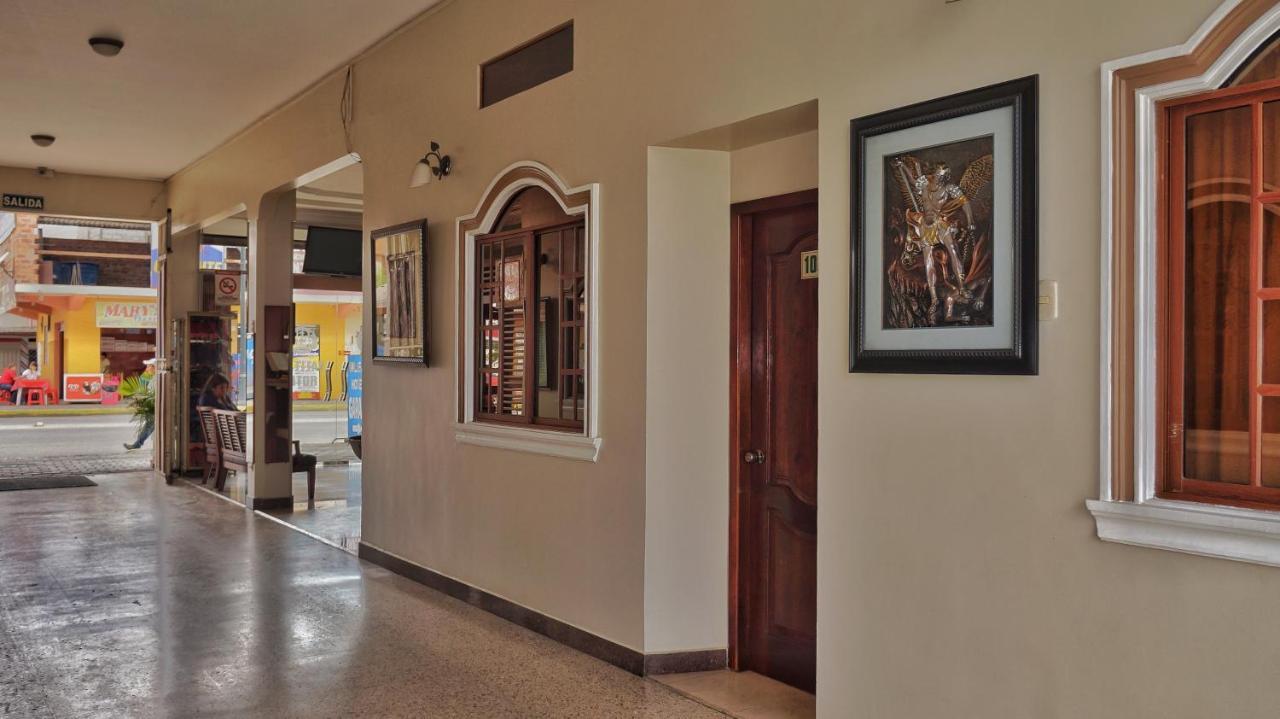 Vallejo Hotel Уакильяс Экстерьер фото