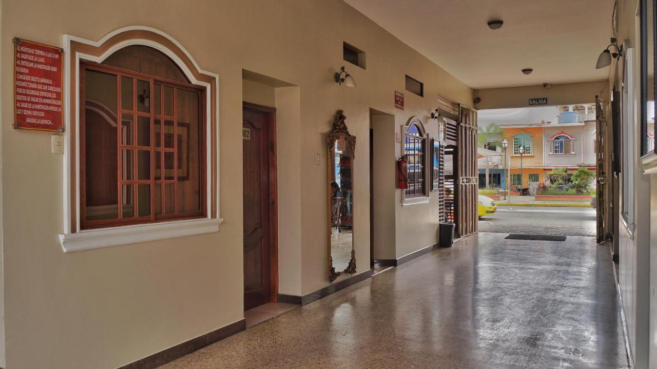 Vallejo Hotel Уакильяс Экстерьер фото