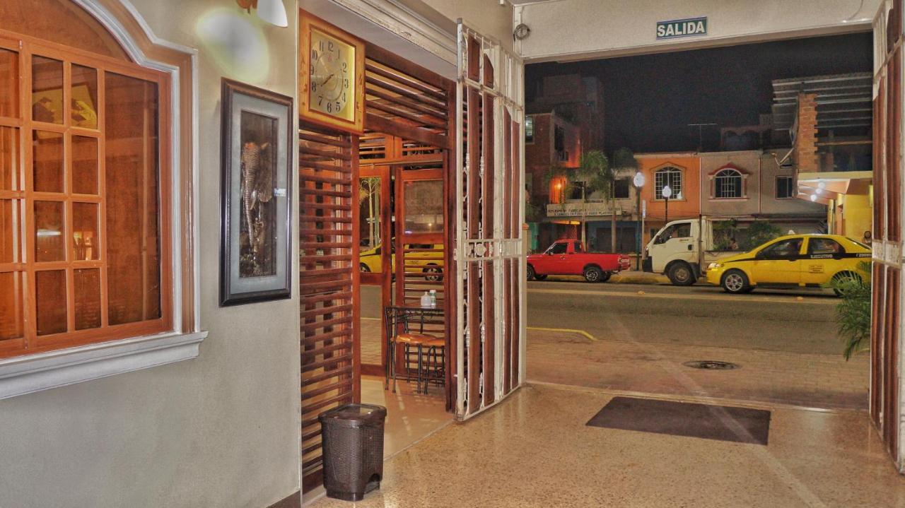Vallejo Hotel Уакильяс Экстерьер фото
